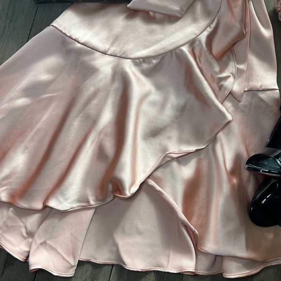 Flirty Ruffle Dress - Picture 5 of 6